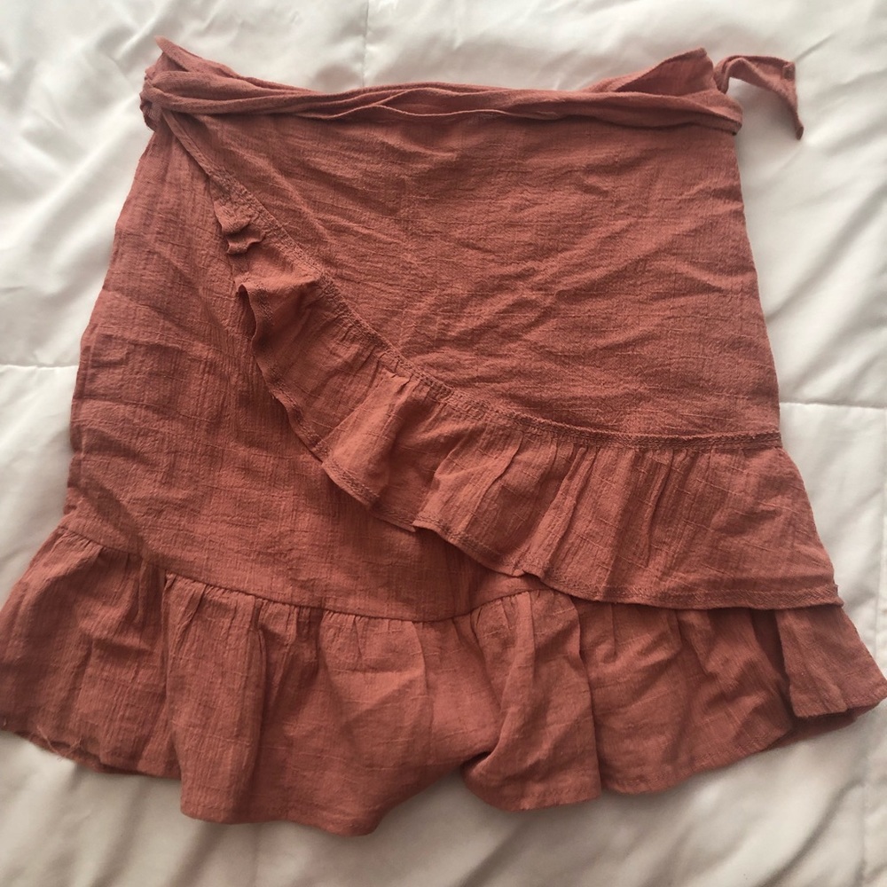 Showpo wrap cotton mini skirt, never worn!